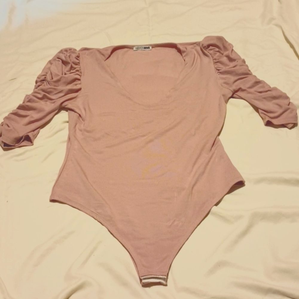 Pre loved fashion Nova bodysuit